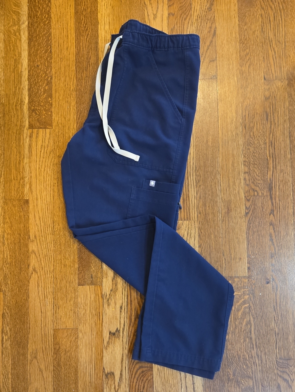 FIGS Scrub Pants Size Medium Navy Style TM3001 Cairo Cargo